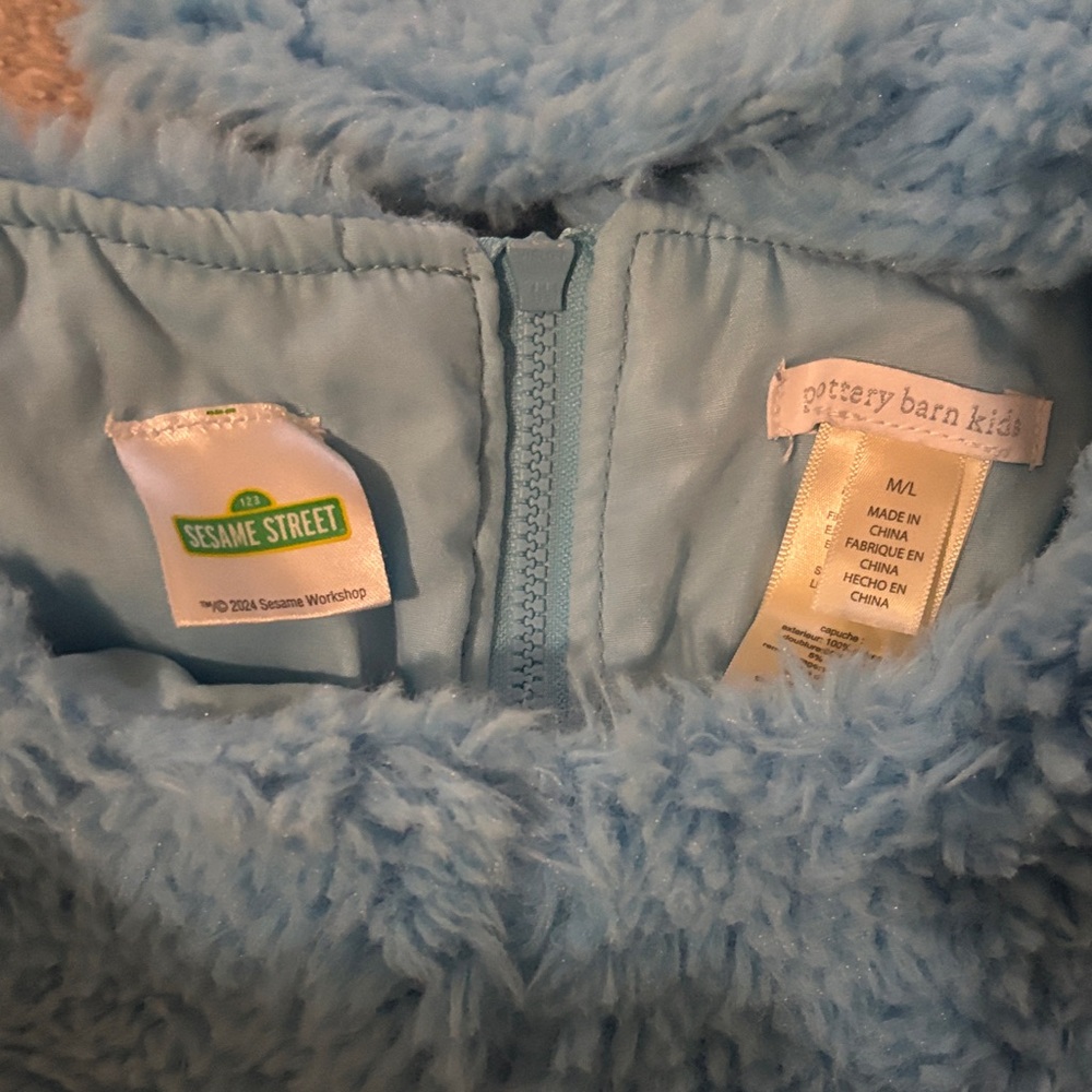 Pottery Barn Cookie Monster Adult NWT M/L - Picture 4 of 7